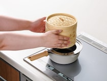 蒸し料理を手軽に！手持ちの鍋やフライパンで使えるアイテムが便利♪