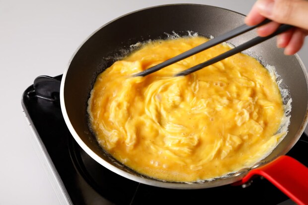 本格包みオムレツ-工程1