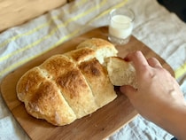 練乳が隠し味！やさしい甘さの「ミルクちぎりパン」がしっとりふわふわ♪
