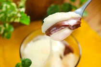 お餅がとろとろのび～る！「ガナッシュもちアイス」の作り方【全部レンジでOK】