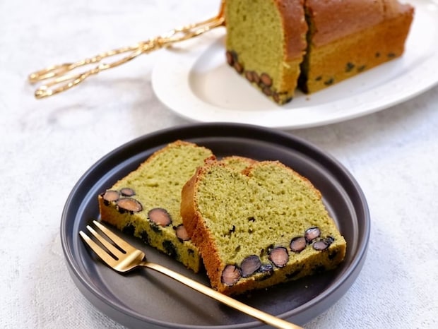 黒豆と抹茶の米粉パウンドケーキ