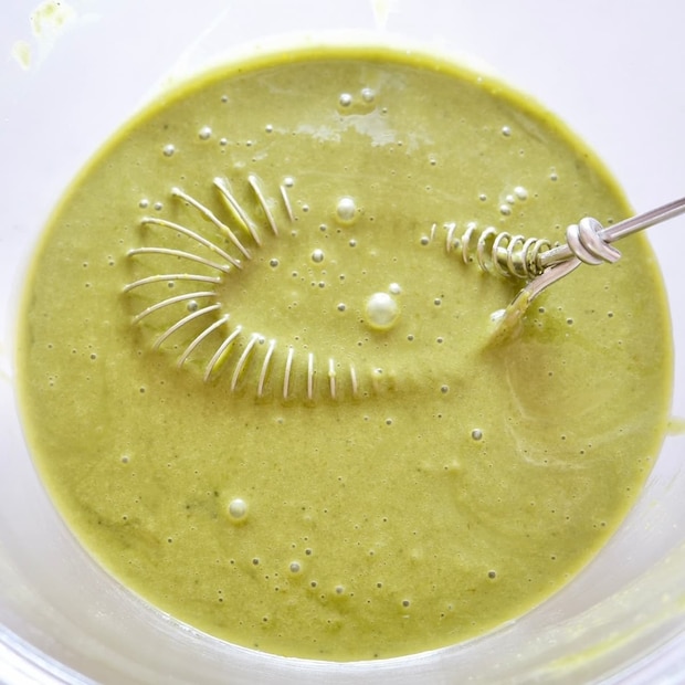 黒豆と抹茶の米粉パウンドケーキ