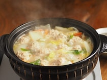 インスタント麺のスープで絶品！白菜がどんどん消える「鶏白湯風鍋」がコスパ最強！