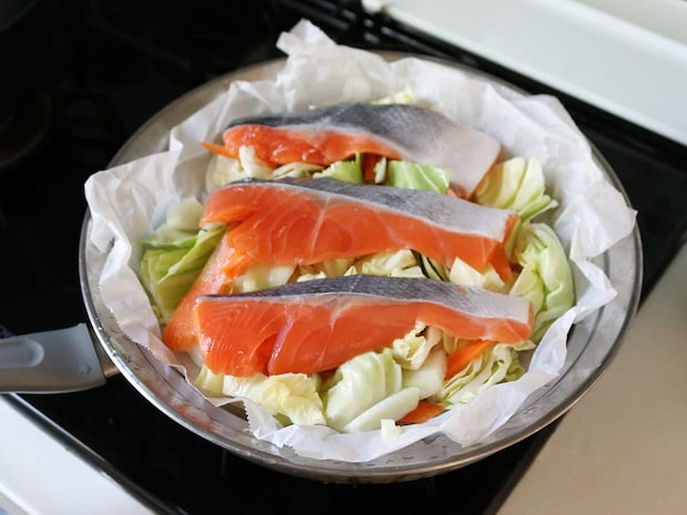 見える蓋付 お手入れしやすいステンレス 蒸し器 「フライパン用24～26cm」