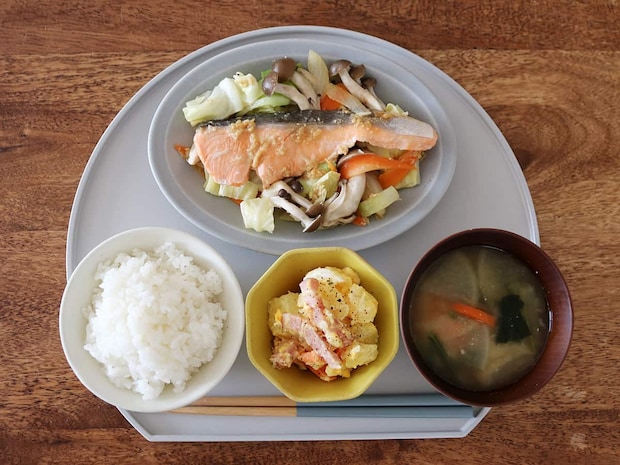 ポテサラは蒸すのが正解！？蒸し鍋で作る副菜＋主菜＋蒸しパンレシピをご紹介