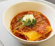 溶けるチーズがたまらない♪お鍋ひとつで作れる「ラザニアスープ」の簡単レシピ