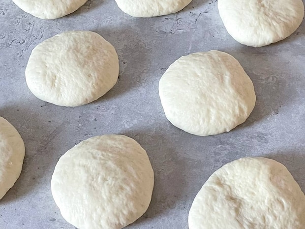 パンプキンクリームチーズの豆乳ヨーグルトパン