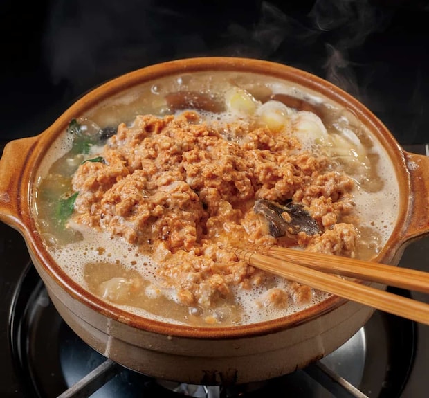 下処理いらずでこの迫力。中目黒の名店〈紡庵〉が手がける「あんこう鍋2人前セット」