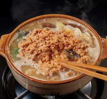 下処理いらずでこの迫力。中目黒の名店〈紡庵〉が手がける「あんこう鍋2人前セット」