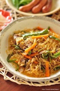 春雨が大活躍！かな姐さんの“フライパンに重ねて煮るだけ”おかず5選