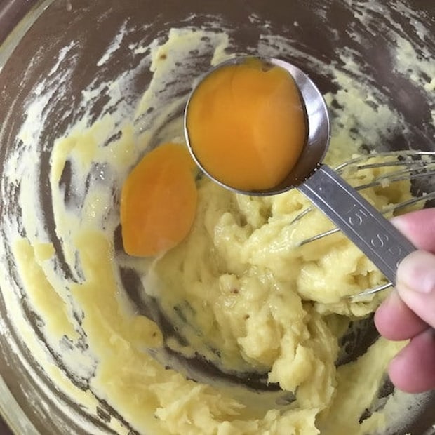 山本ゆりさんの「バスク風スイートポテトケーキ」レシピ