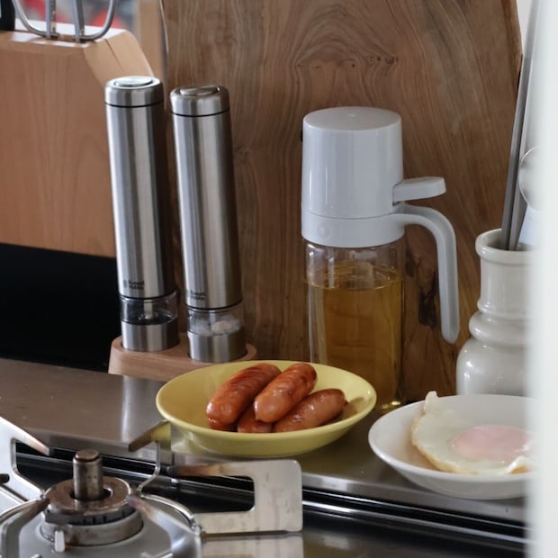 【アンジェ別注】油の量を抑える オイルスプレー オイルボトル 耐熱ガラス 250ml