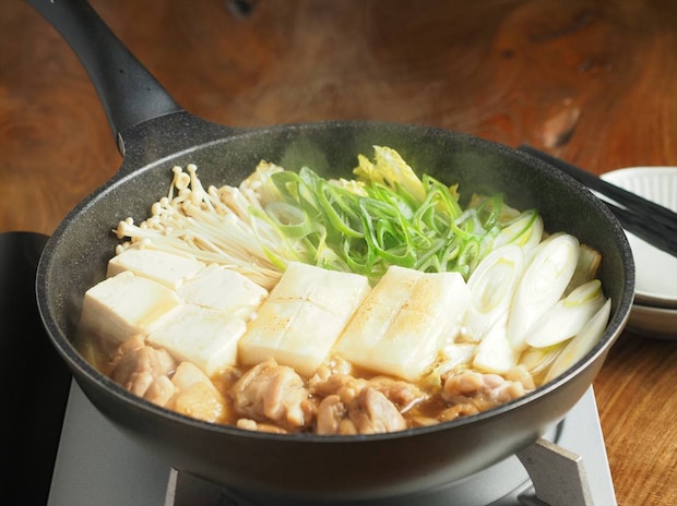 お餅入り、フライパンで簡単「鶏すき焼き」