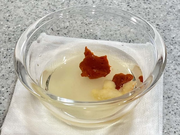 枝豆のワンタン皮巻き スイチリソース添え