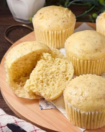 蒸し器なしでOK！フライパンで作れる簡単「蒸しパン」3選