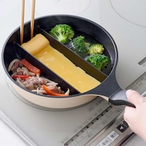 忙しい朝もこれ1枚！同時調理できて“見た目もおしゃれな”フライパン3選