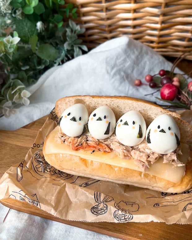 シマエナガのツナチーズロールサンド