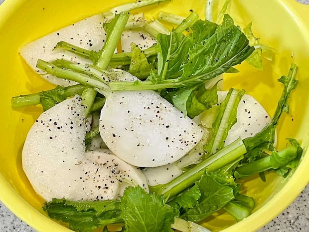 かぶと粉チーズのオリーブオイルソテー