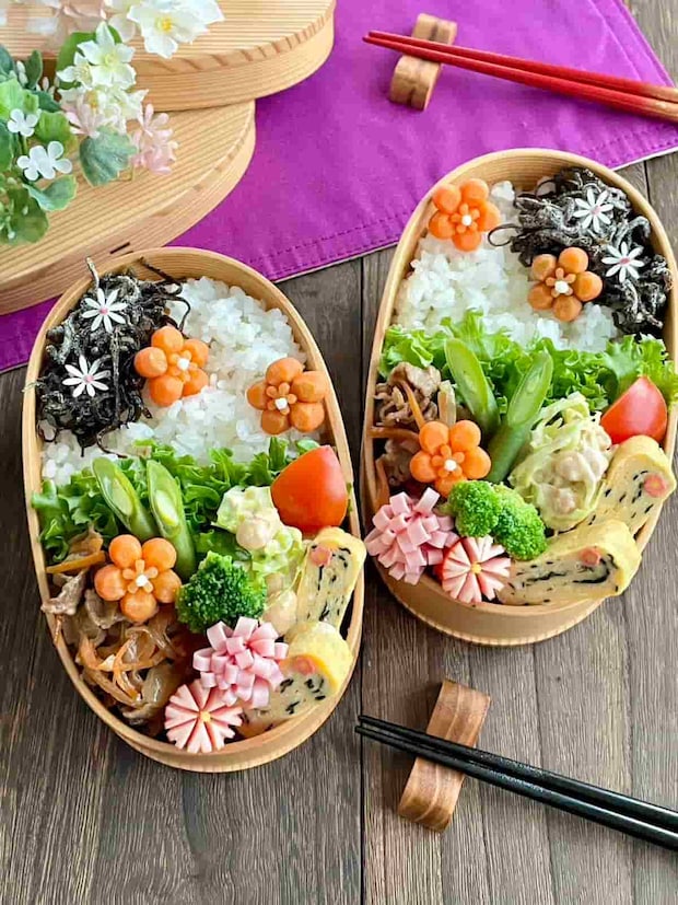 トマトソース煮白インゲン豆とキャベツのツナマヨサラダ