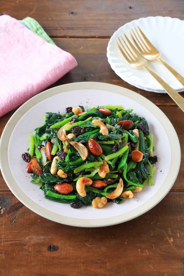 ほうれん草のカタルーニャ風