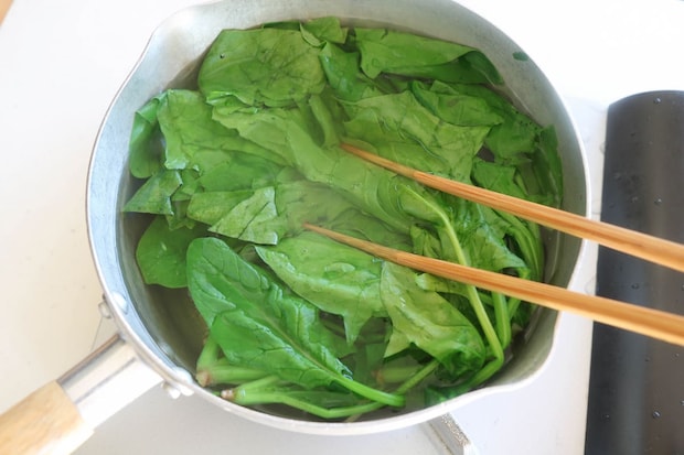 ほうれん草のカタルーニャ風