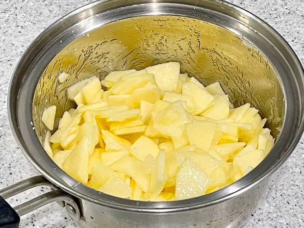 果肉感たっぷり手作りりんごジャム