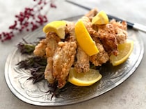 リピーター続出！カリッジュワッな「かつおぶしから揚げ」