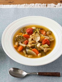 なんとなく不調な日に。体をいたわる「腎臓毒出しスープ」の基本とアレンジ