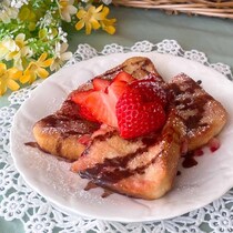 漬け込み・卵なしでもふんわり♪「いちごミルクのフレンチトースト」の作り方