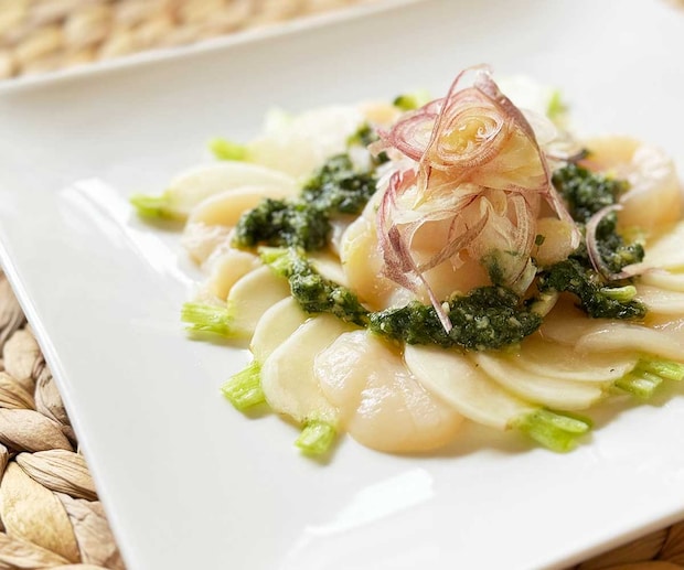 カブと帆立のカルパッチョしそジェノベーゼソース