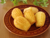 ホットケーキミックスで♪焼き時間8分で作れる「超簡単マドレーヌ」