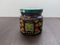 “ほたるいか”まるごと入り！？カルディ台湾風ご飯のお供「鮮味小巻」がすごい