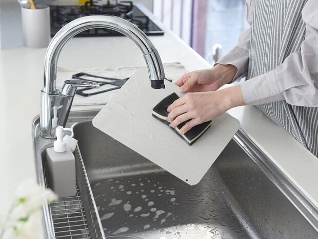 密着度がUPするバンド付き 解凍プレート ホワイト／atomico アトミコ