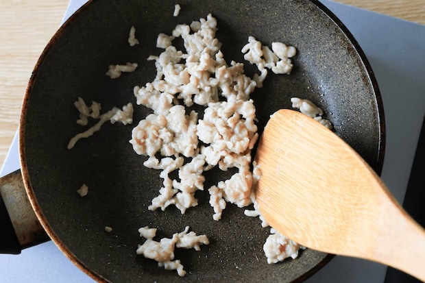菜の花と鶏ひき肉のフリッタータ