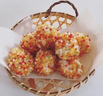 カラフルでかわいい♪「ぶぶあられ」で作るひな祭りおかず