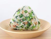 もりもり食べられる！やさしいおいしさの「おかかおにぎり」