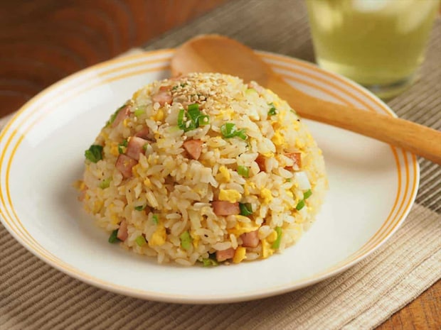 筋肉料理人さん 粉末スープで作るねぎチャーハン