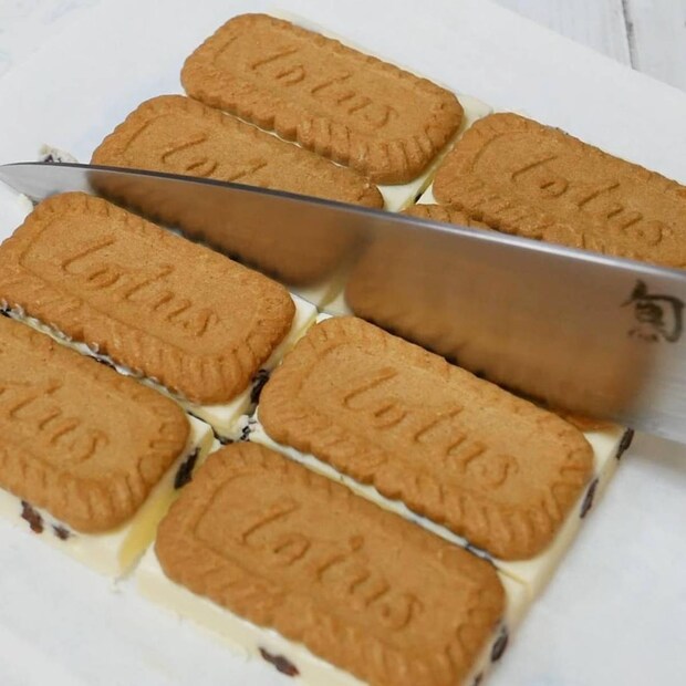 「ロータスラムレーズンバターサンド」レシピ