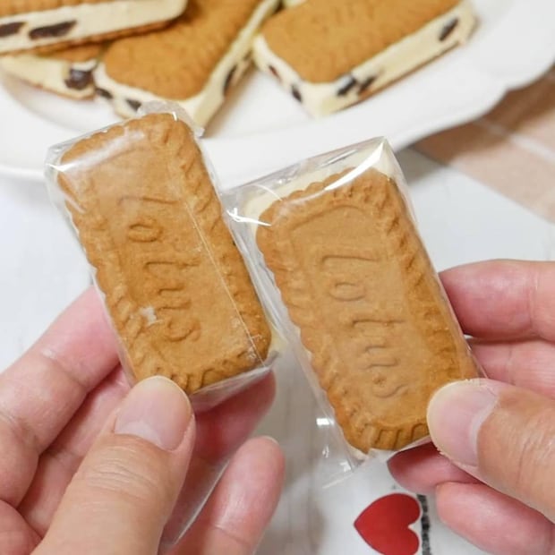 「ロータスラムレーズンバターサンド」レシピ