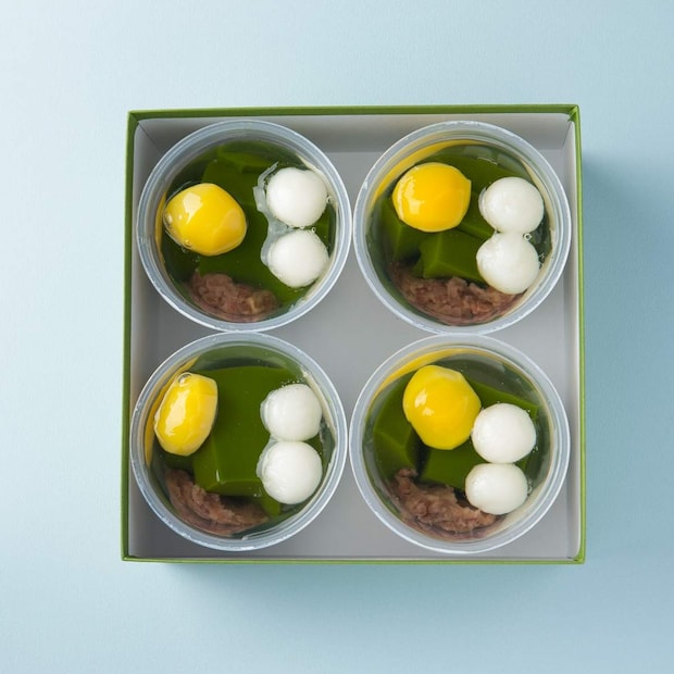 箱に入った宇治抹茶ゼリー4個入り