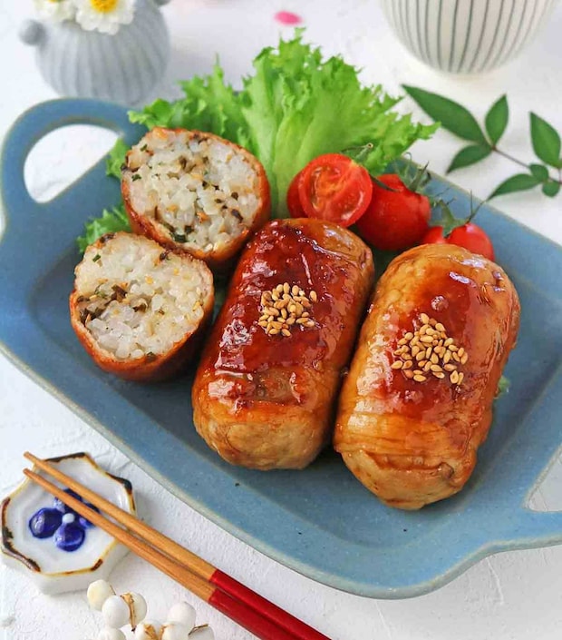 少ないおかずで満足！きれいに巻ける「大葉の肉巻きおにぎり」レシピ