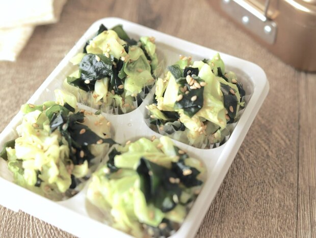 「春キャベツとワカメのナムル」レシピ