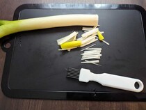 不器用でも簡単！ダイソーの「ネギカッター」で白髪ねぎが秒で作れる♪