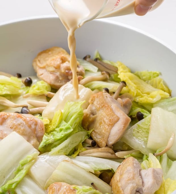 「鶏肉と白菜のクリーム煮」レシピ