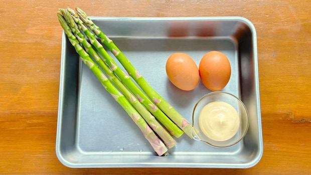 アスパラと卵のマヨあえ
