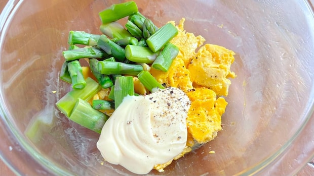 アスパラと卵のマヨあえ