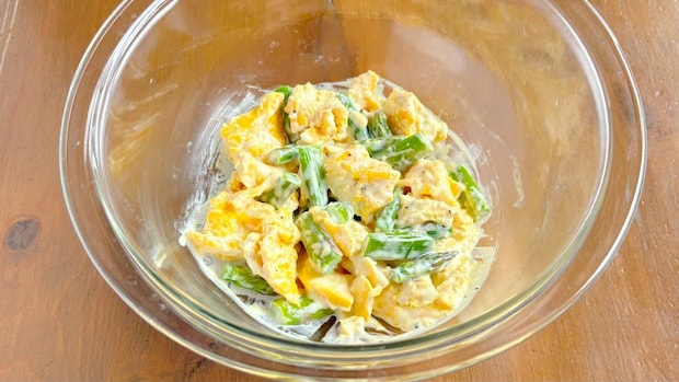 アスパラと卵のマヨあえ