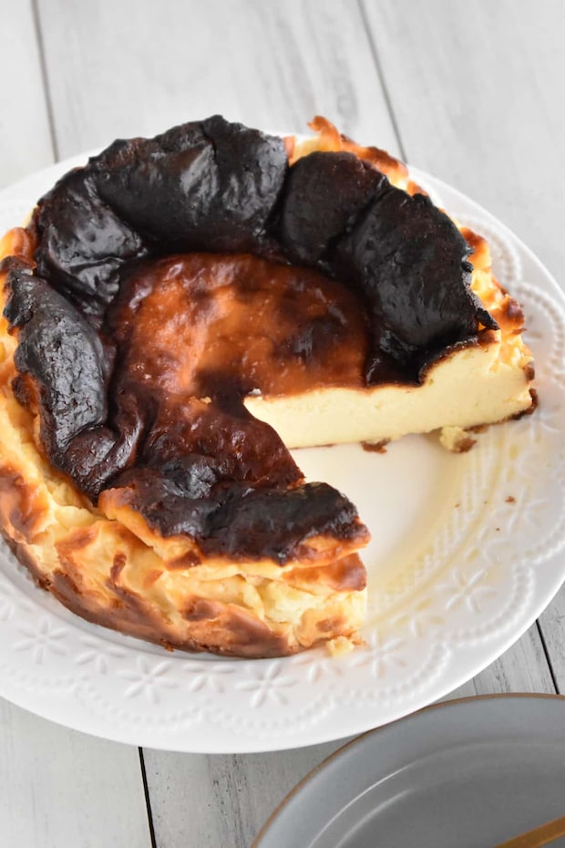 水切り塩麹ヨーグルトでバスクチーズケーキ