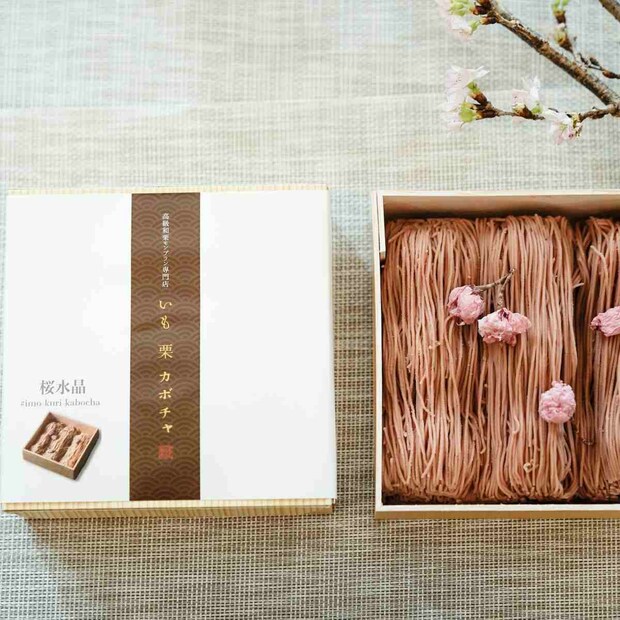 桜水晶と桜水晶のパッケージ