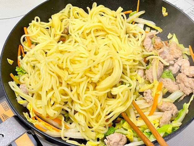 白菜と豚肉の焼きそば